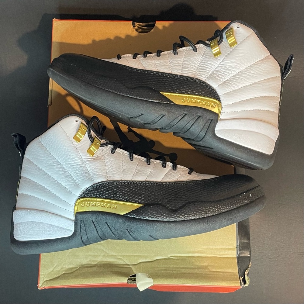Jordan 12 Royalty Taxi Size 8 Men/9.5 Women